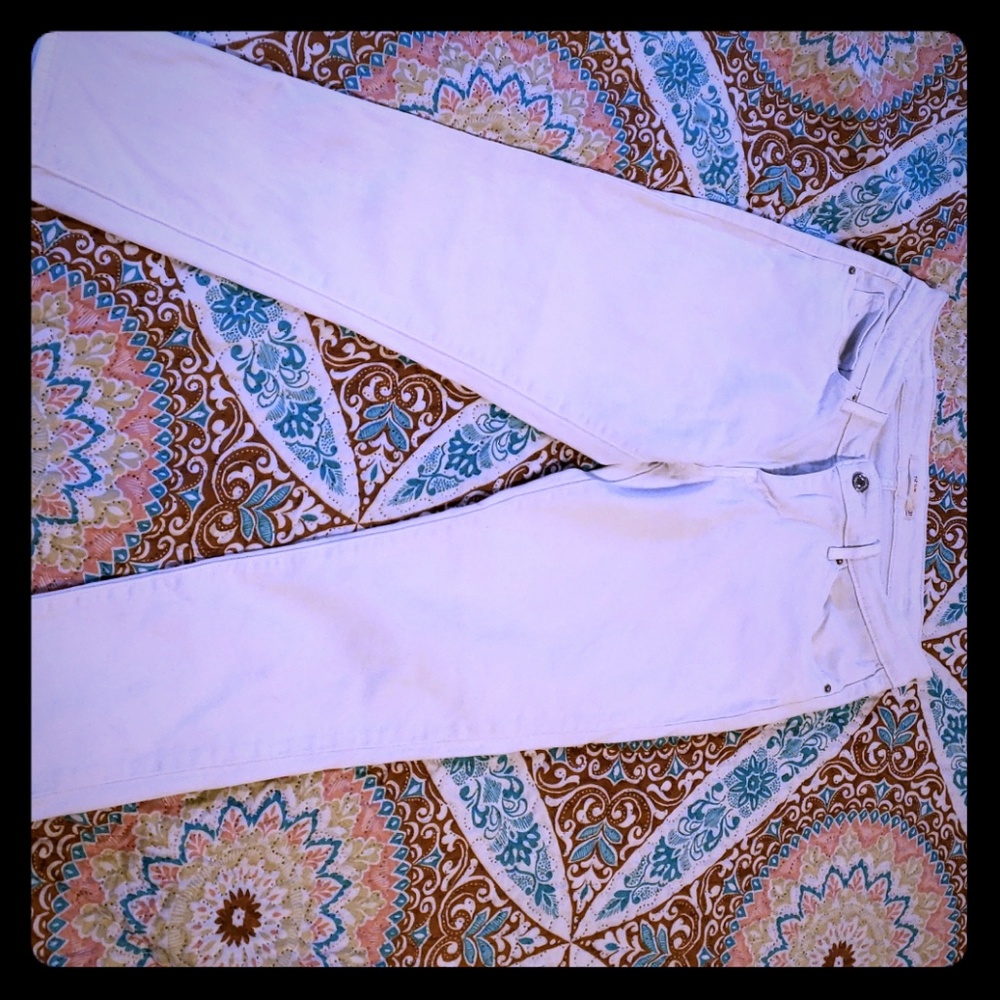Levi 712 slim White ankle jeans sz 31